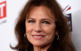 Jacqueline Bissetová pôvabná aj v osemdesiatke